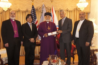Director of Hong Kong based Jingjiao Fellowship Received by Catholicos-Patriarch Mar Dinkha IV